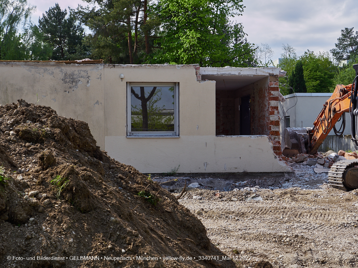 12.05.2022 - Baustelle am Haus für Kinder in Neuperlach